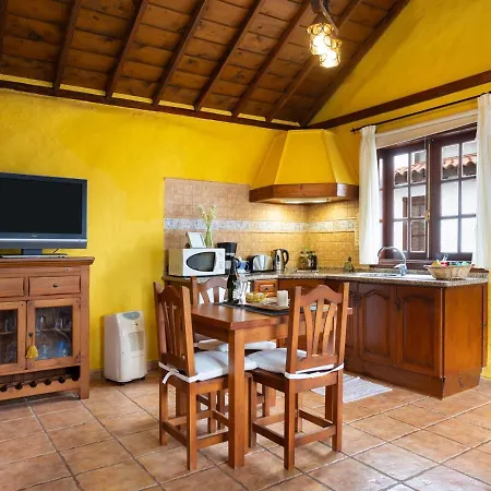 Casa El Mirlo: Paraiso Rural Con Piscina Y Hermosos Jardines En Icod De Vinos, Tenerife - Es-279-20 Villa