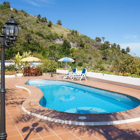 Casa El Mirlo: Paraiso Rural Con Piscina Y Hermosos Jardines En Icod De Vinos, Tenerife - Es-279-20 Villa *